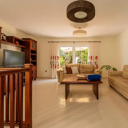 Casa Knala - Quiet ,Spacious Home & Bbq *